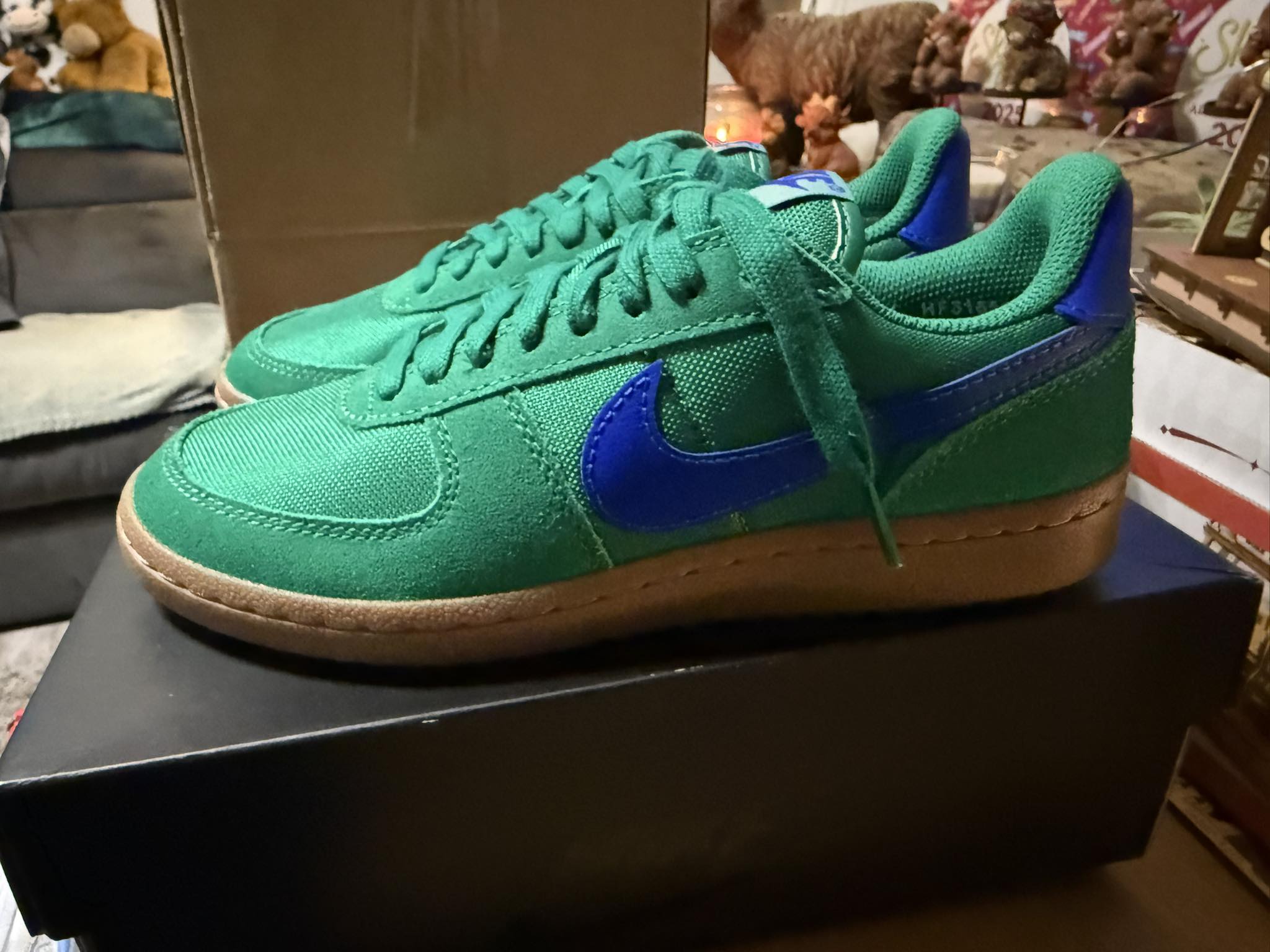 Nike field general womens size 5.5