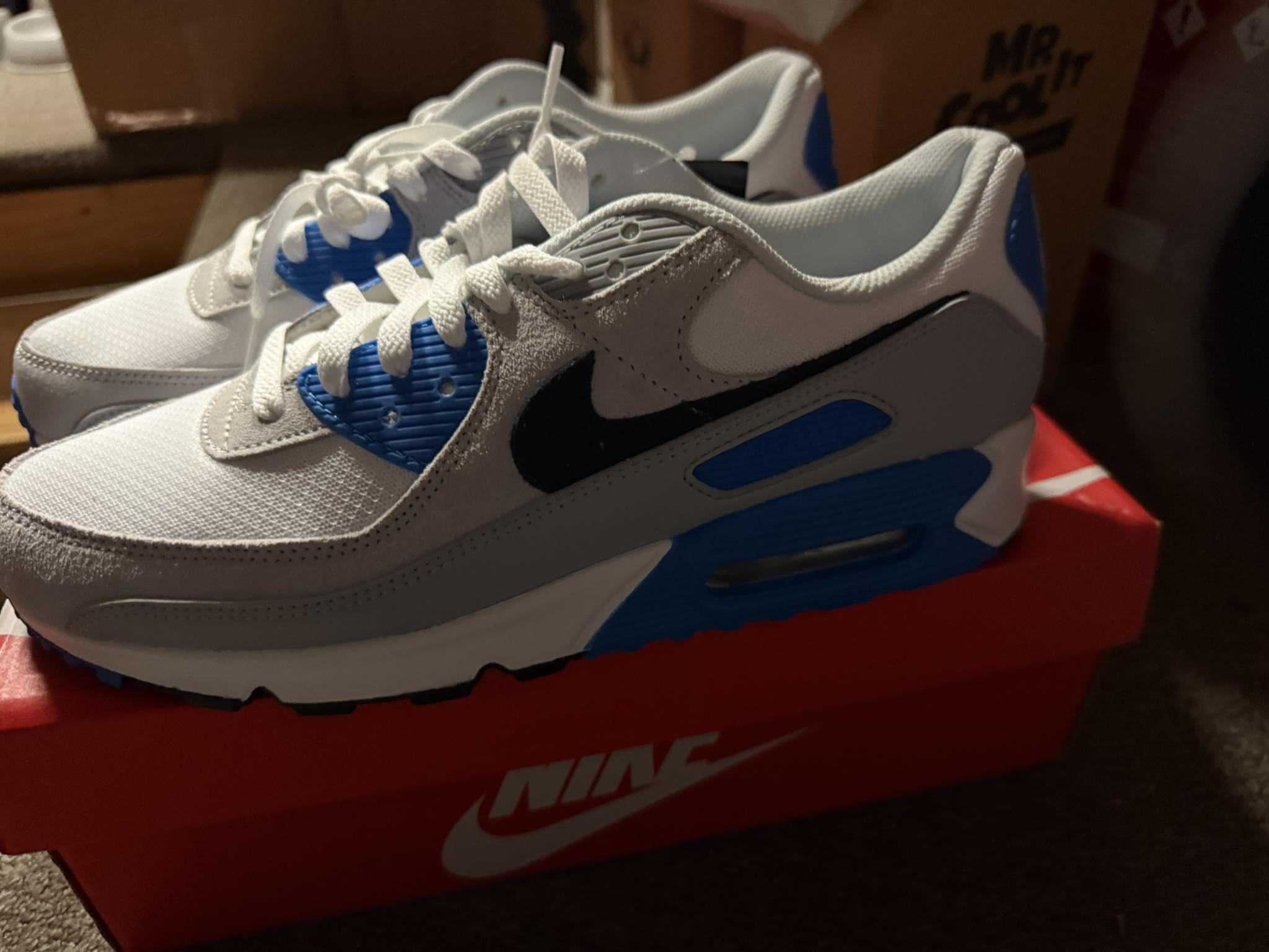 Nike Air Max 90  size 9.5