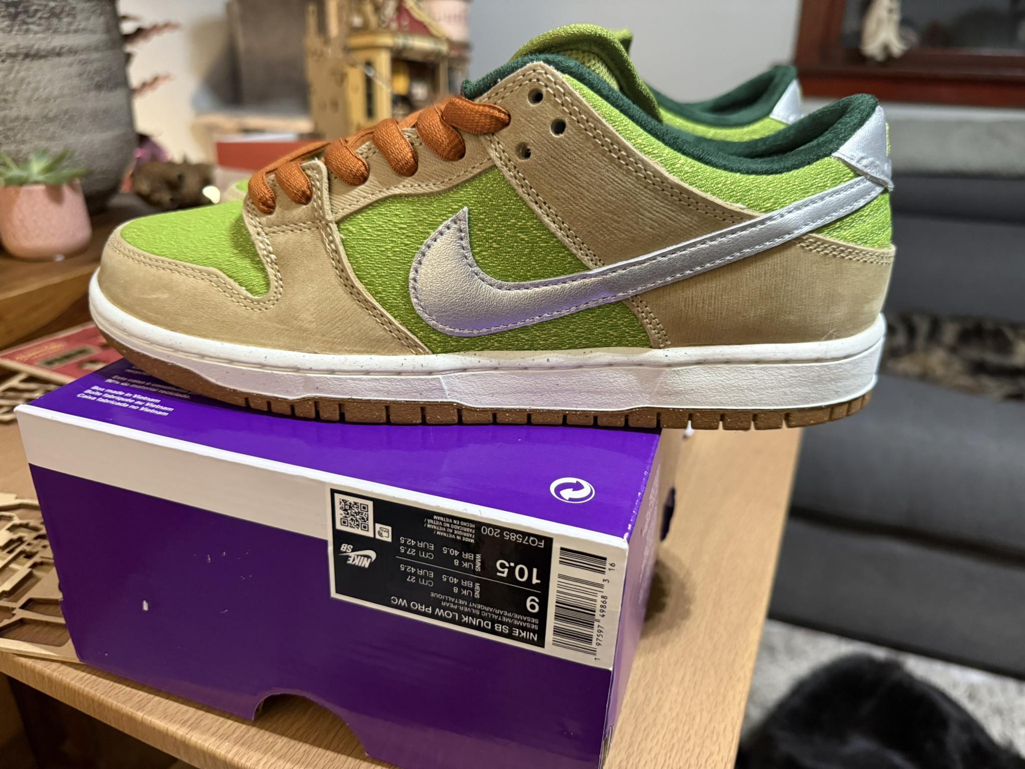 Nike SB Dunk Low Pro size 8