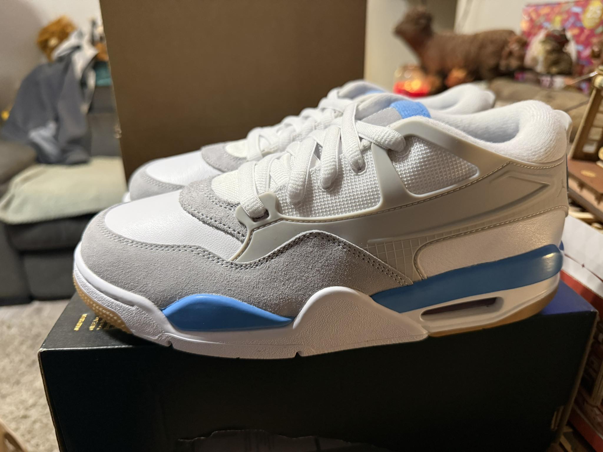 Nike Air Jordan 4 RM  size 6